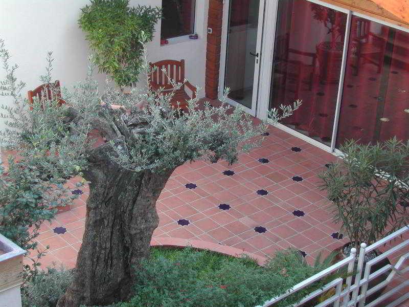 The Originals City, Hotel La Reine Jeanne, Orthez Exterior photo